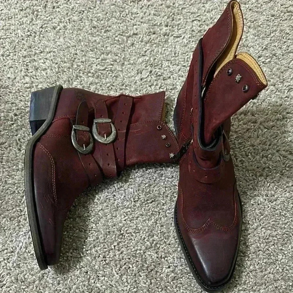 John Fluevog Shoes - John Fluevog